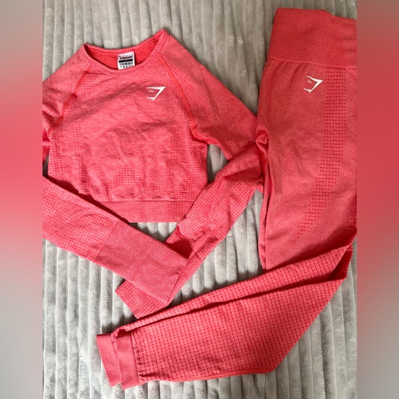 Gymshark vital crop top and leggings set - Picture 11 of 16